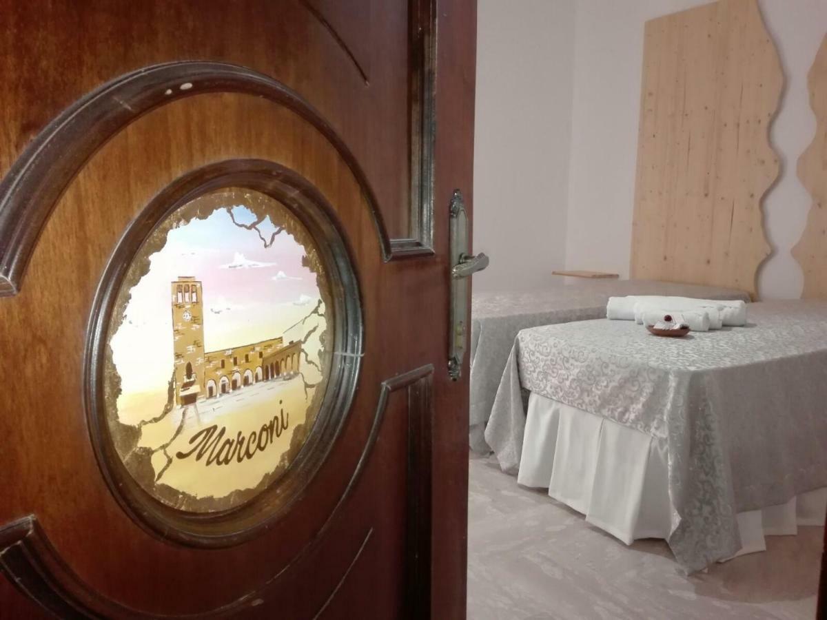 Bed&Breakfast Elettra Marconia Exterior foto